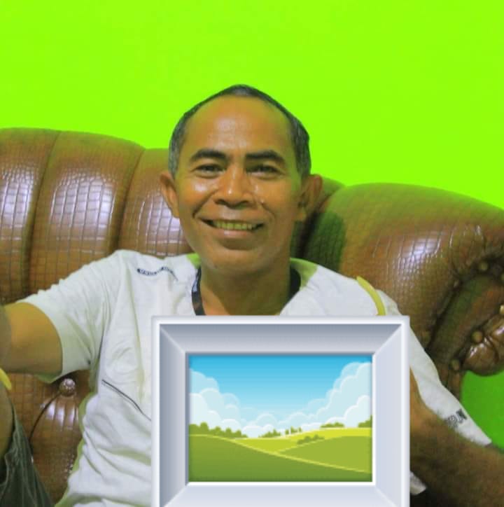 Kepala Desa Labuha Badi Ismail 