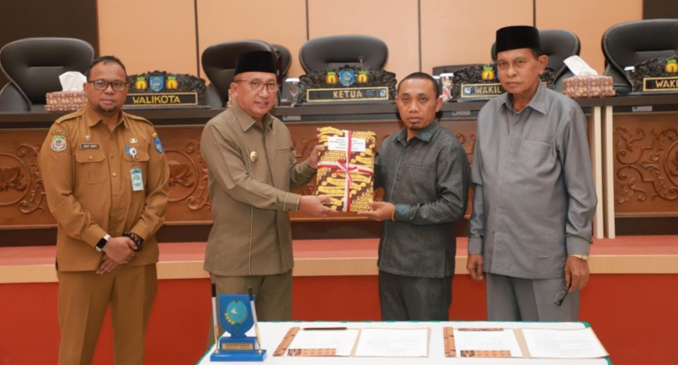 Walikota Ternate Usai menyampaikan LKPJ Tahun 2022./Ilo