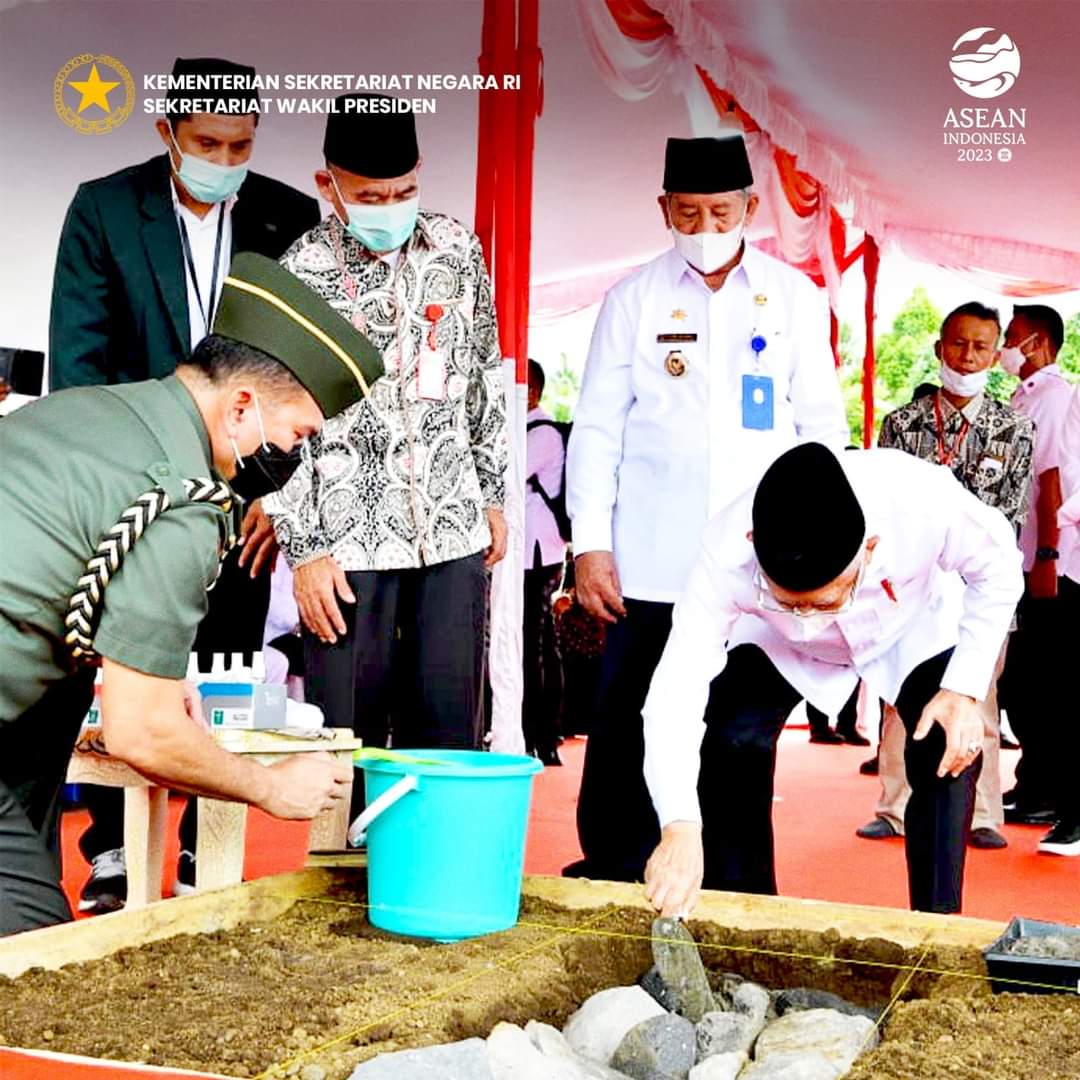 Peletakan batu pertama oleh Wapres RI, KH Ma'ruf Amin./jmg