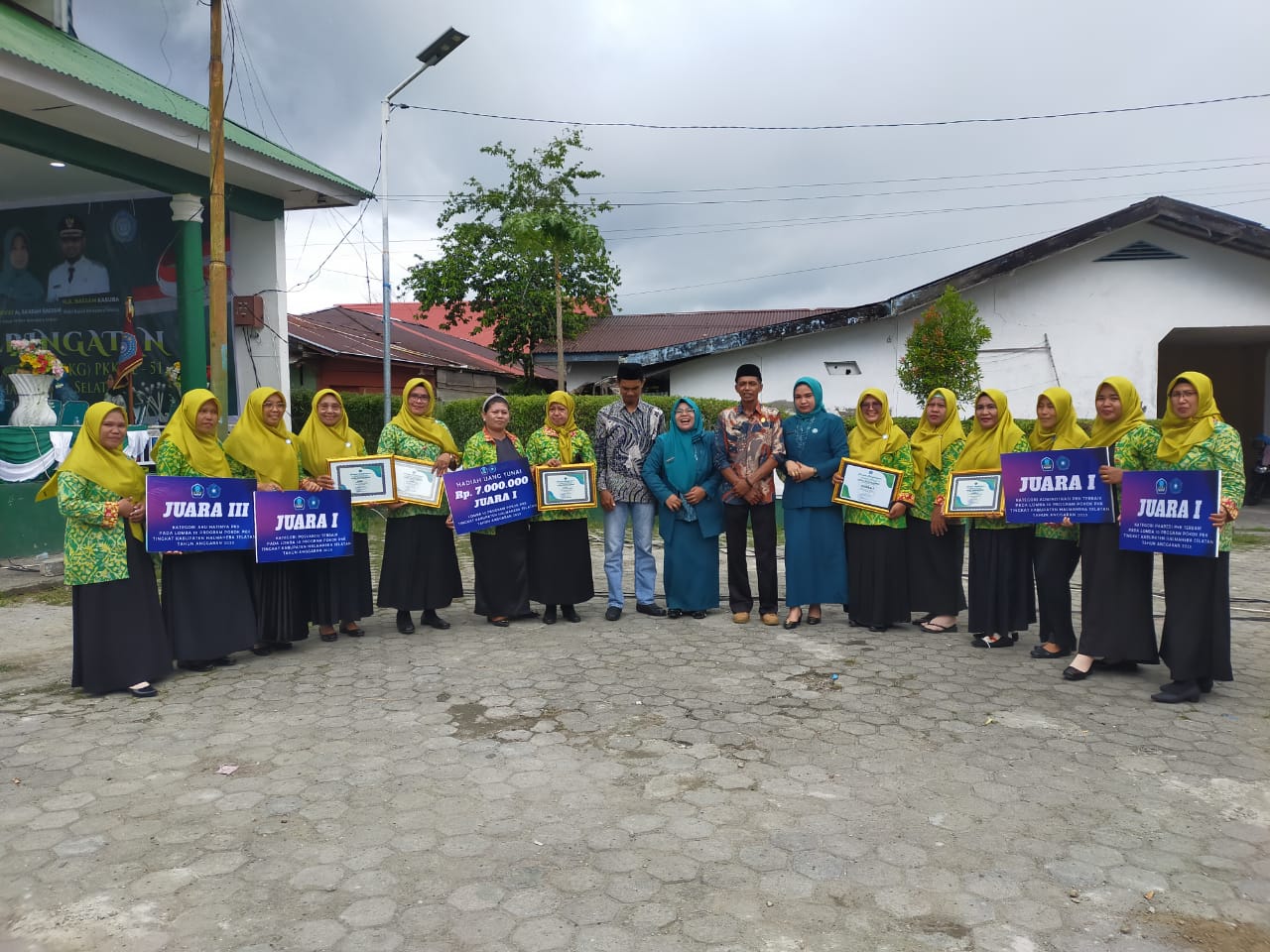 Tim Penggerak PKK Kecamatan Bacan Selatan 