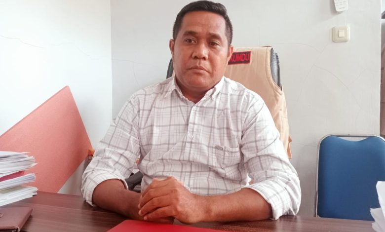 Rais Kahar, Ketua Bawaslu Halmahera Selatan. (Istimewa)