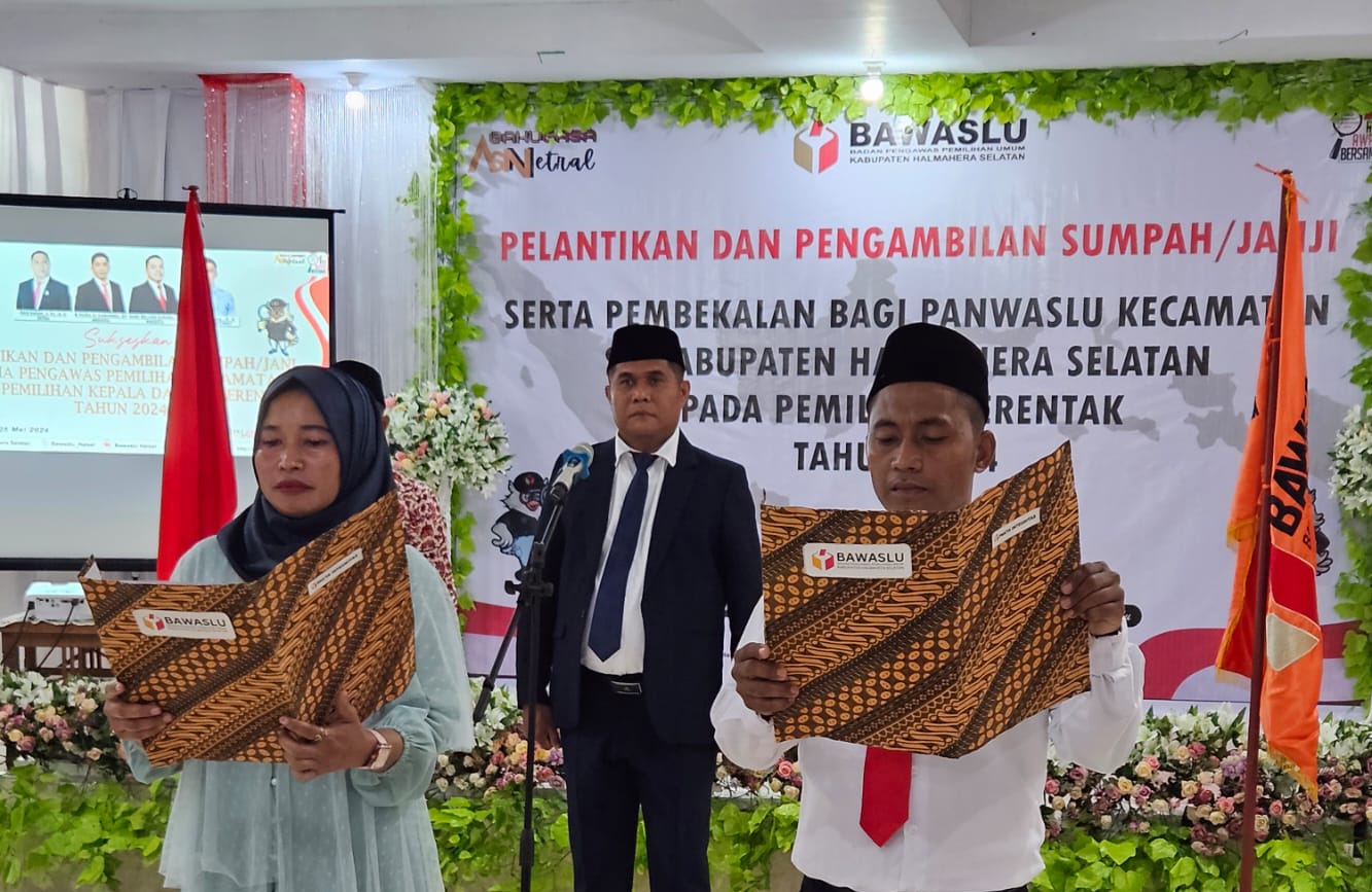 Prosesi Pelantikan Panwaslu Kecamatan oleh Bawaslu Halsel. (Istimewa)