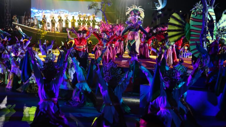 Tarian Tradisional di Event Festival Marabose (istimewa)