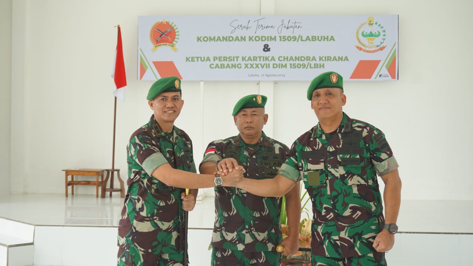 Foto Bersama Danrem 152/Babullah dan Dandim Kodim 1509/Labuha (istimewa)