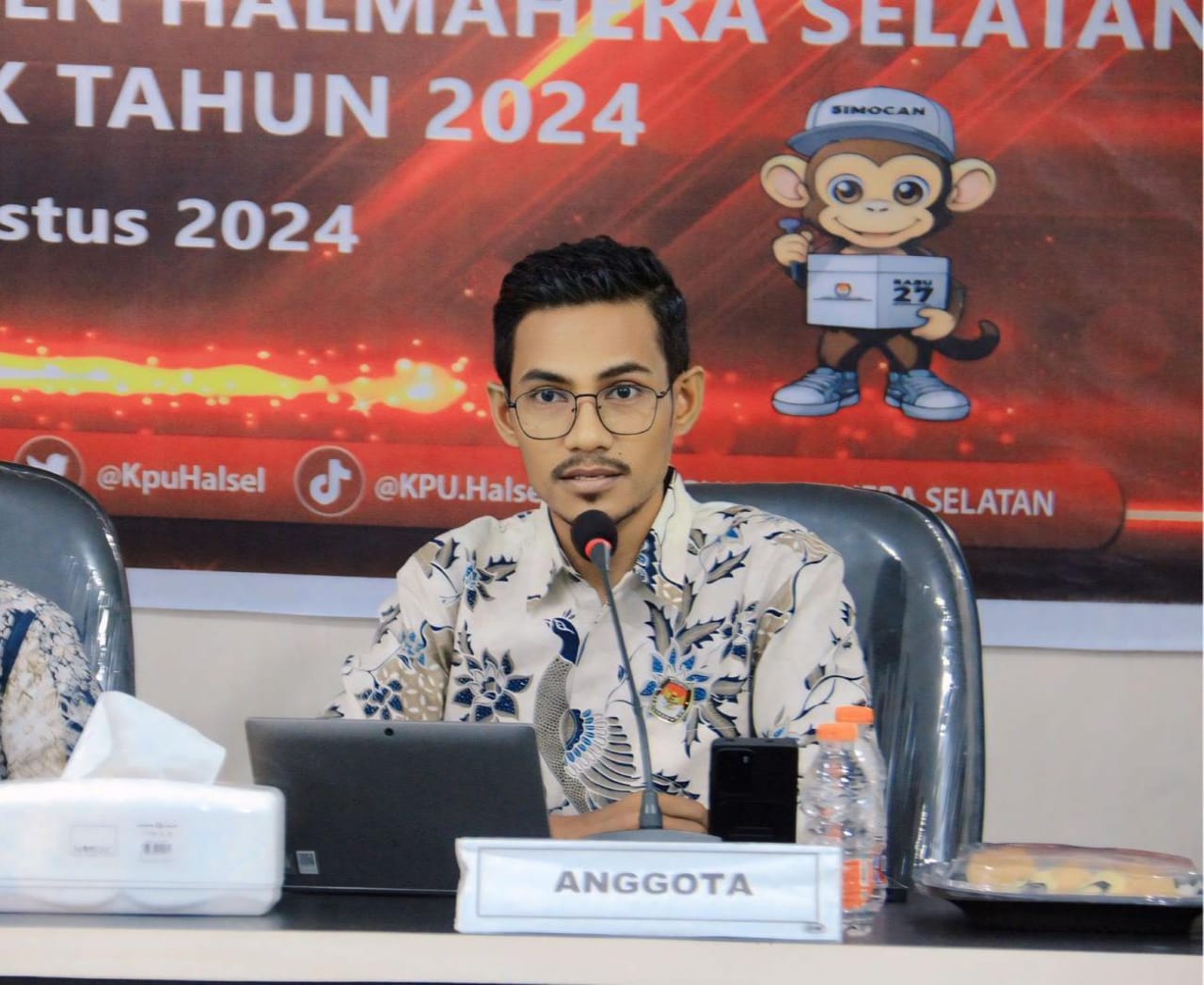 Bahrun Mustafa Anggota KPU Halsel Ketua Devisi Taknis Penyelanggara