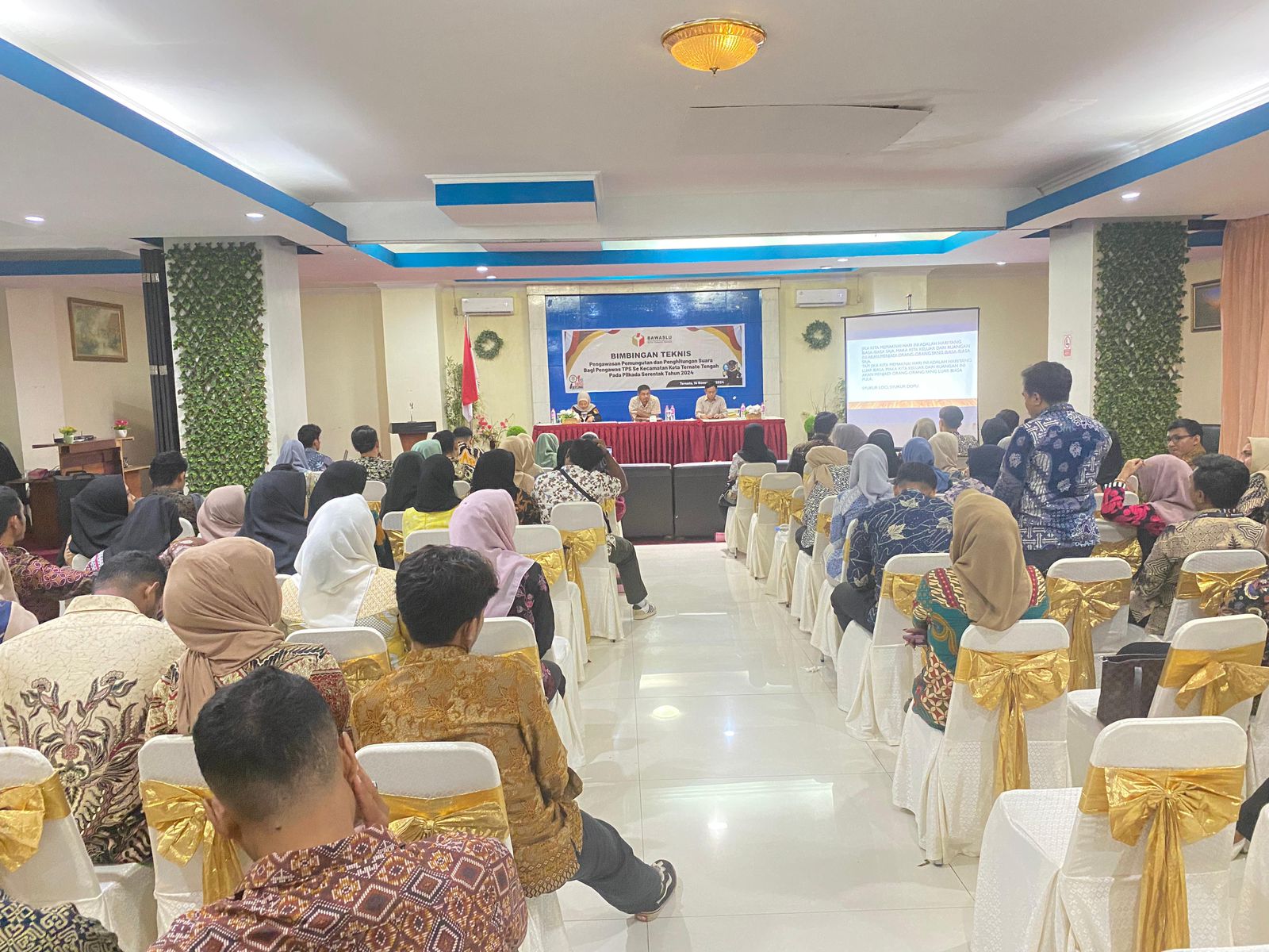 Pengawas TPS saat mengikuti Bimtek Tungsura./jmg