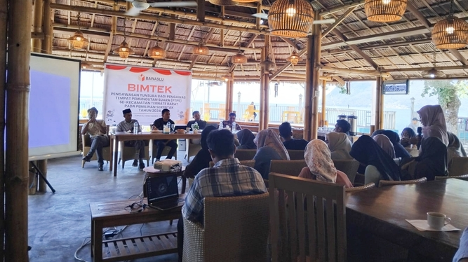 Bimtek Tungsura Panwaslu Kecamatan Tebar./jmg