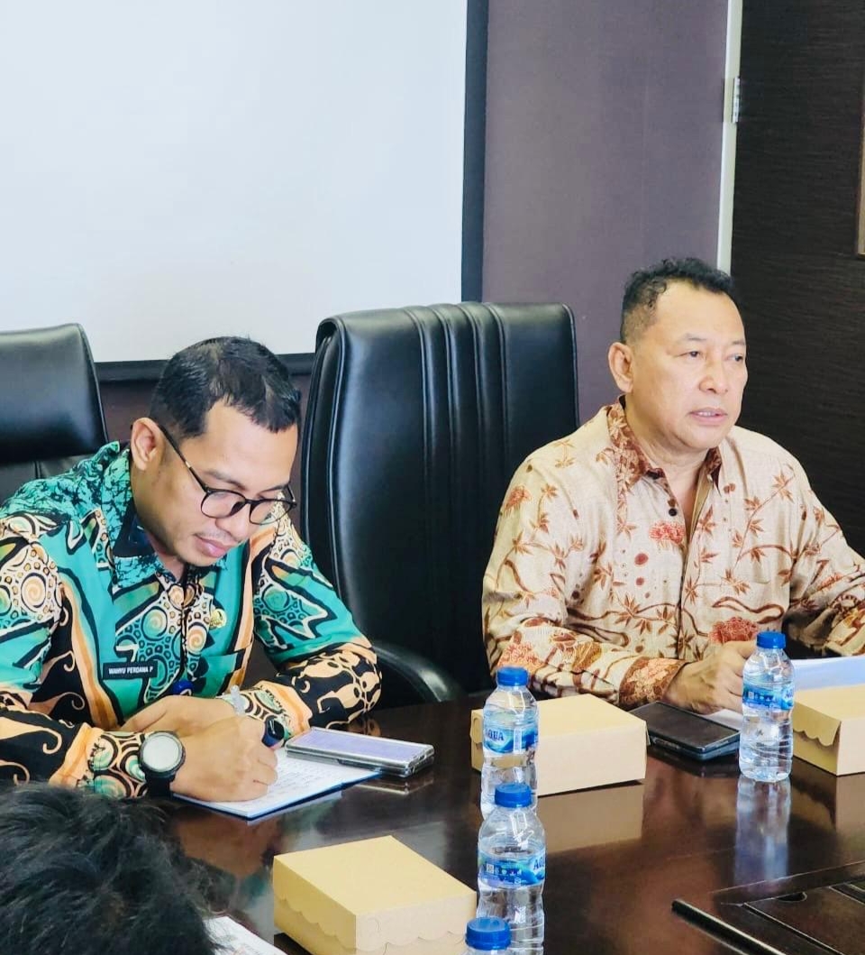Ketua DPRD Malut, Ikbal Ruray dan rombongan saat menyambangi kantor Kemendagri./jmg