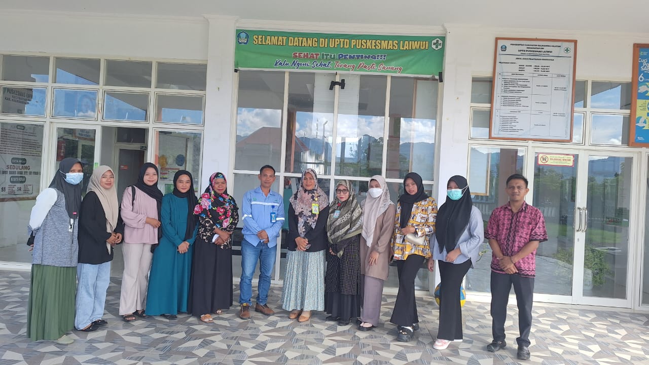 Foto: Bersama para Nakes PKM laiwui dan kapus (dok, CSR)