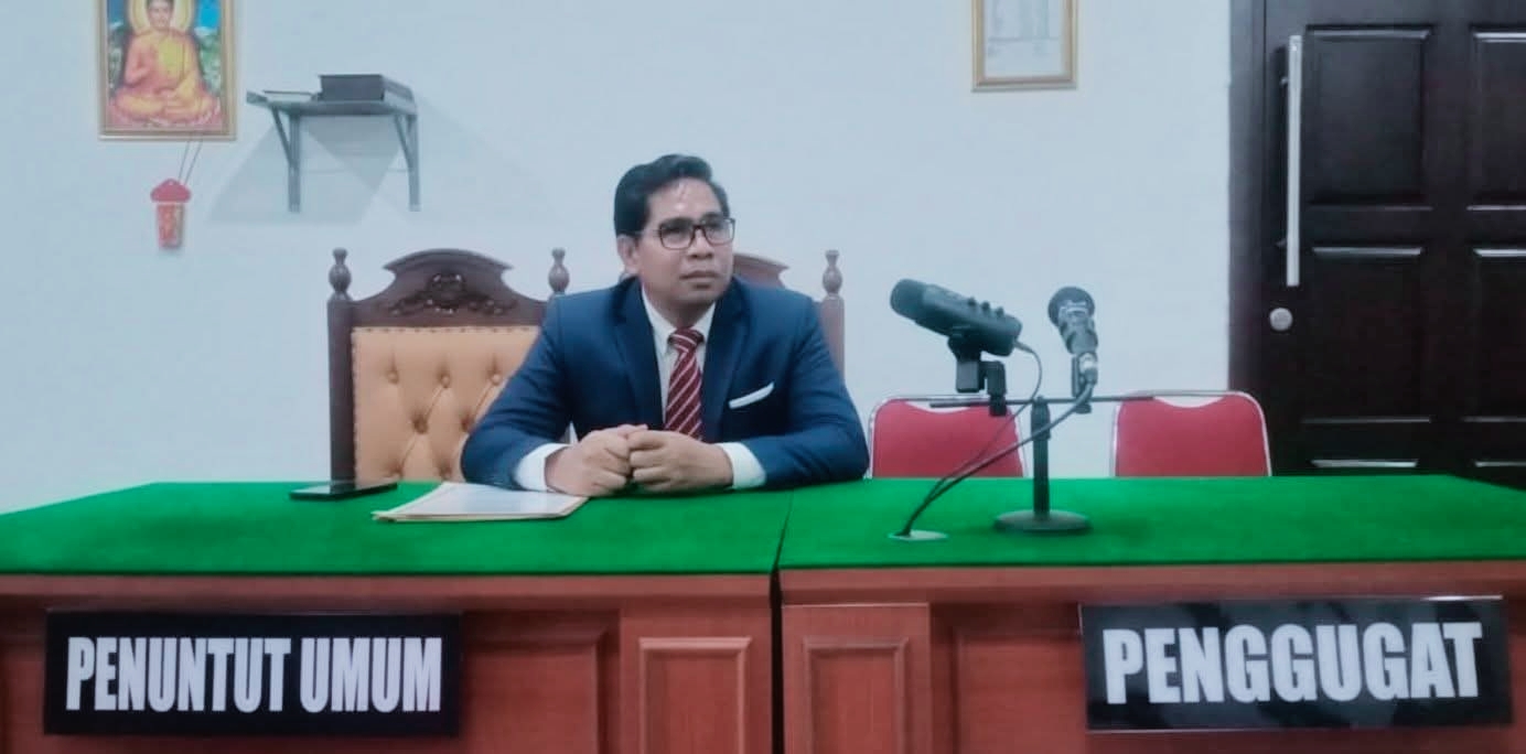 Wilson Colling  |  Praktisi Hukum dan Penulis Aktif di Platform Media Sosial||Foto JarumSatu.Com