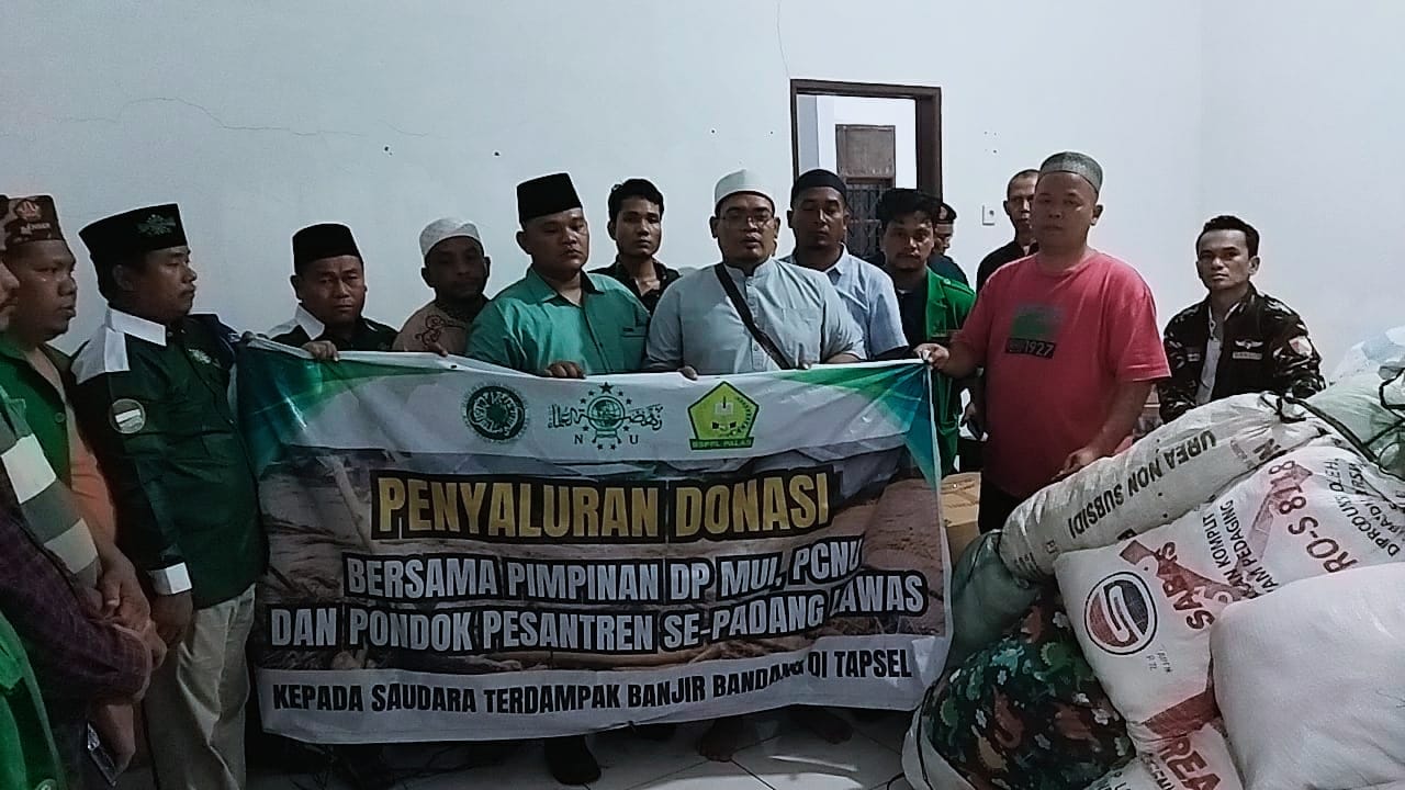 PCNU Tapanuli Selatan bersama PCNU Padang Lawas menyalurkan bantuan kemanusiaan.