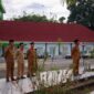 Pemkab Halsel) menggelar apel pagi rutin di lapangan Kantor Bupati Halmahera Selatan, Senin (12/1/2025).