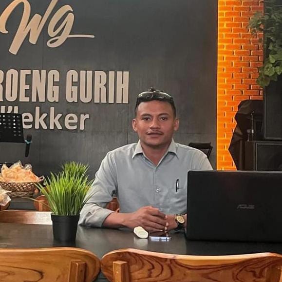 Ket: Harun Matayane, SH, Putra Nusa Ina