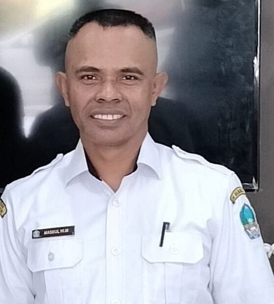 Ket: Kepala Desa Kubung, Masbul H. Muhamad