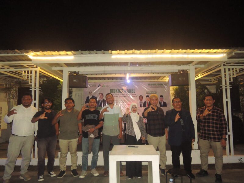 Ket: Diskusi panel bertajuk “Politik Digital: Kuasa, Perilaku Sosial, dan Ekosistem Komunikasi Kontemporer