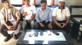 Ket: Kuasa hukum korban, Muh. Ramadan Kelderak, S.H. dan Adv. Sarwin Hi. Hakim, S.H., dalam konferensi pers yang digelar Selasa (16/6/2026).