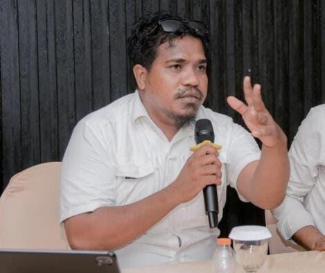 Ket: Direktur PaRaDe Maluku Utara Sahmar Ebamz