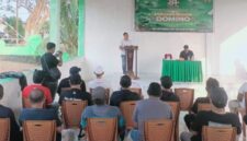 Ket: Dandim 1509/Labuha Letkol Inf Syamsul bersama jajaran dan peserta saat penutupan Turnamen Domino Game dalam rangka HUT ke-81 TNI, Minggu (27/9/2026).