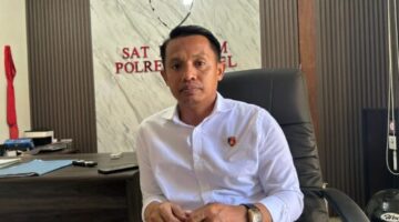Ket:Kasat Reskrim Polres Halmahera Selatan, IPTU Wahyu Hermawan, saat dikonfirmasi wartawan terkait rencana penerbitan surat perintah membawa terhadap JT, tersangka kasus dugaan pelecehan seksual terhadap siswi SDN 258 Halmahera Selatan, Senin (19/10/2026).