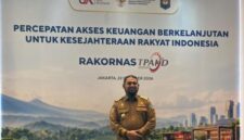 Ket: Bupati Halmahera Selatan (Halsel), Maluku Utara, Hasan Ali Bassam Kasuba, menghadiri Rapat Koordinasi Nasional (Rakornas) Tim Percepatan Akses Keuangan Daerah (TPAKD) Tahun 2026 Kamis (22/10/2026).